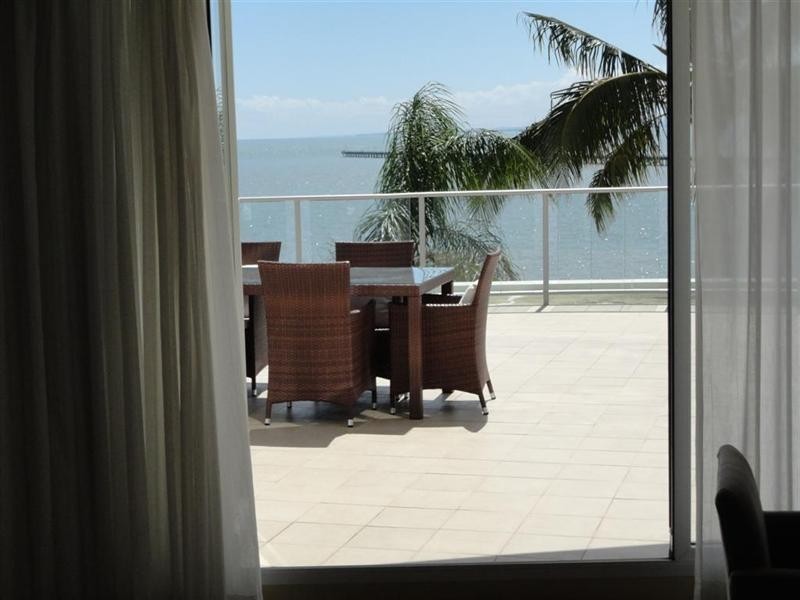 Unit 323/569 Charlton Esplanade, Urangan QLD 4655