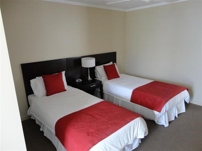 Unit 323/569 Charlton Esplanade, Urangan QLD 4655
