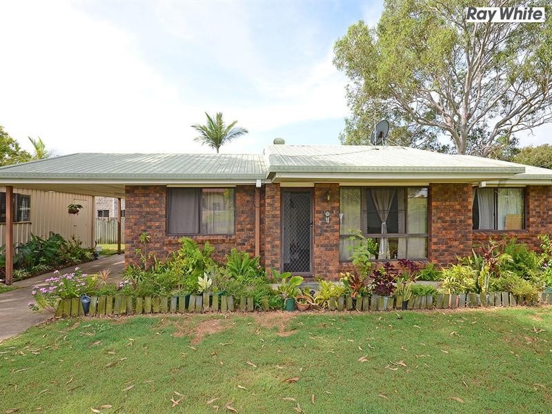 8 Diana Place, Urangan QLD 4655