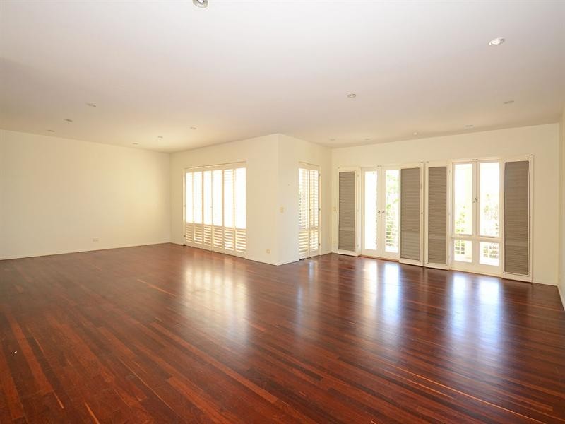 9 Sovereign Court, Urraween QLD 4655