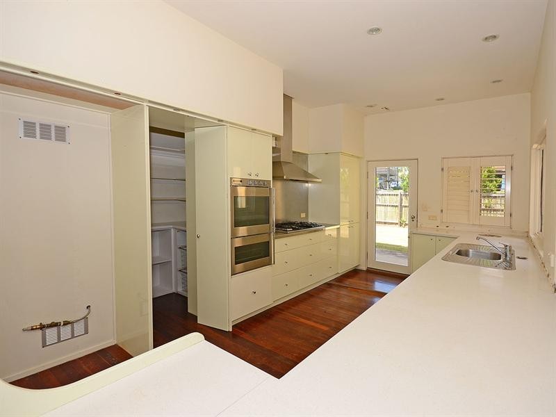 9 Sovereign Court, Urraween QLD 4655