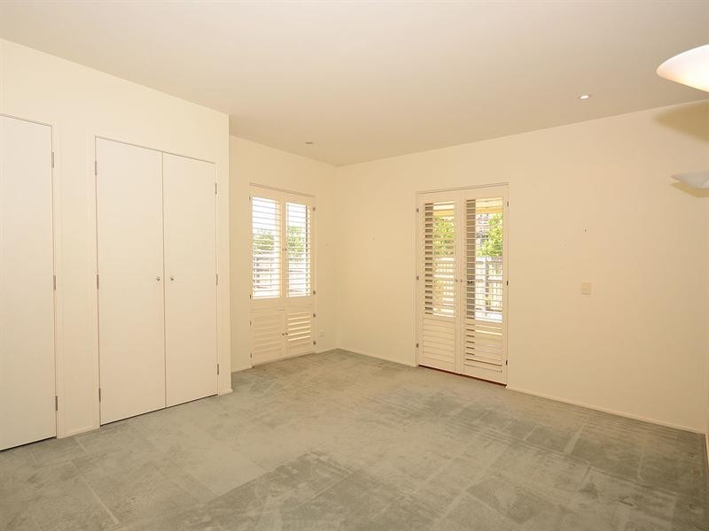 9 Sovereign Court, Urraween QLD 4655