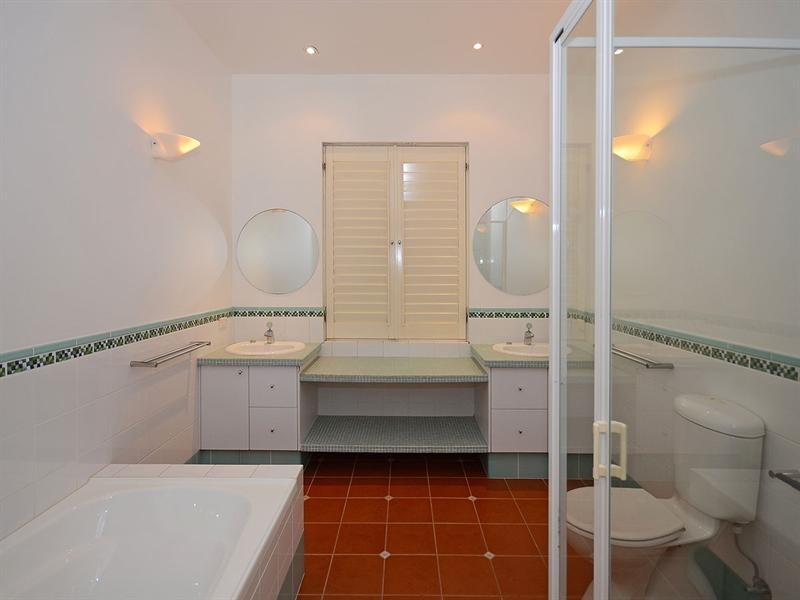 9 Sovereign Court, Urraween QLD 4655