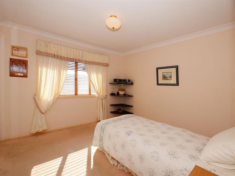 33 Haydn Drive, Hervey Bay QLD 4655