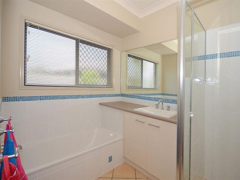 22 Sunline Court, Urangan QLD 4655