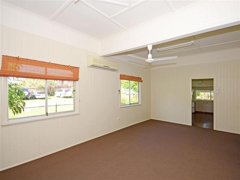 31 Beach Road, Pialba QLD 4655