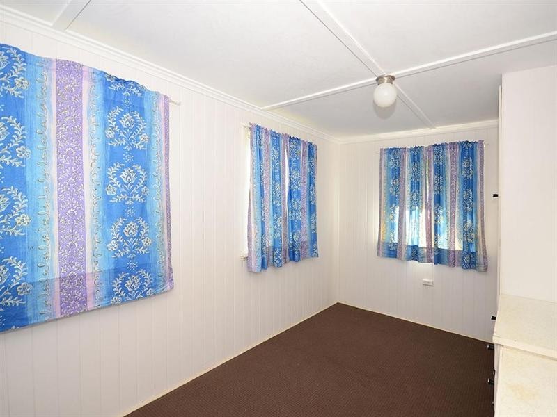 31 Beach Road, Pialba QLD 4655