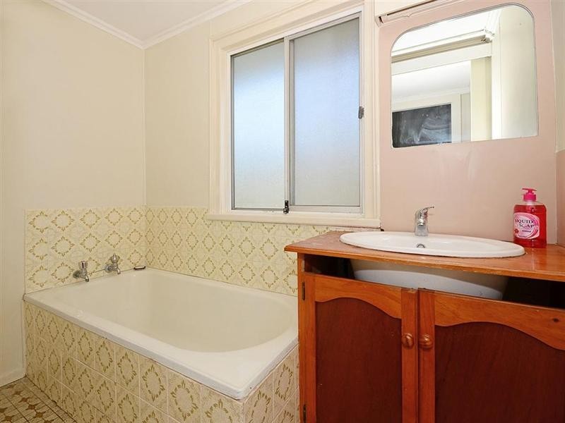 31 Beach Road, Pialba QLD 4655