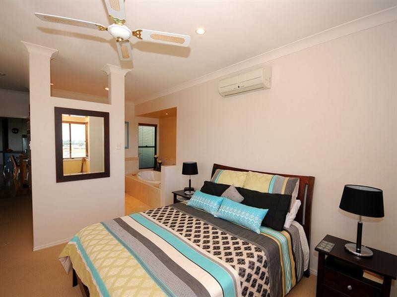 6 BAUNFIEND, Urraween QLD 4655