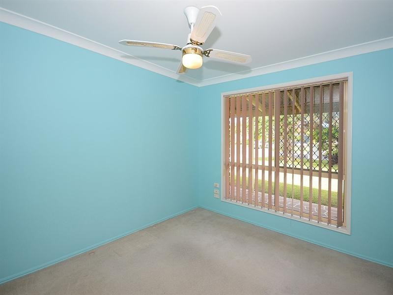 96 North Street, Point Vernon QLD 4655