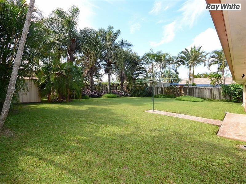 96 North Street, Point Vernon QLD 4655