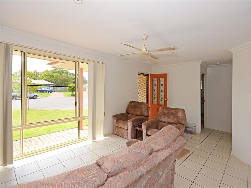 15 Durham Court, Kawungan QLD 4655
