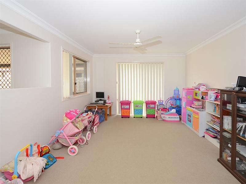 9 Pembridge Circuit, Urraween QLD 4655