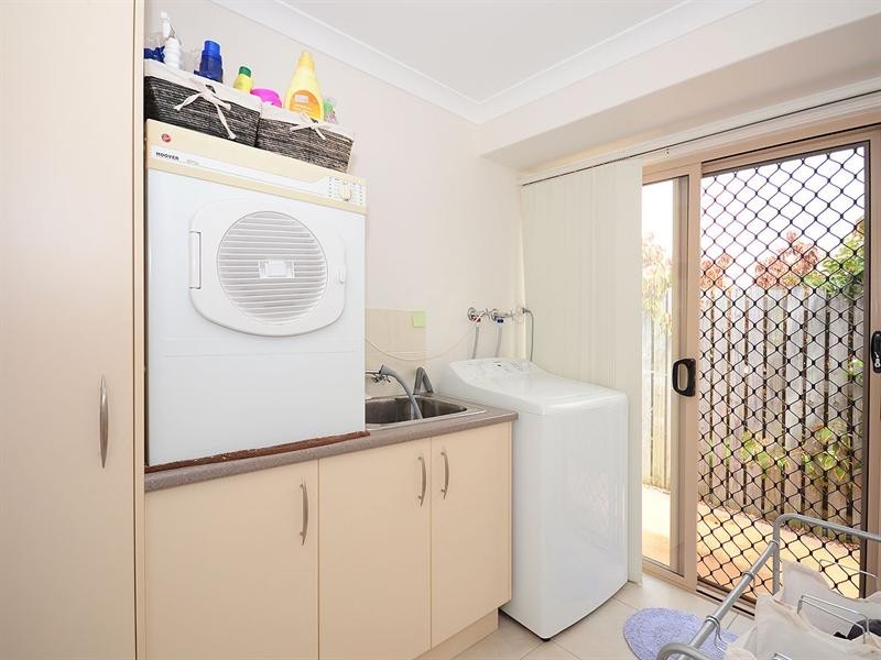 9 Pembridge Circuit, Urraween QLD 4655