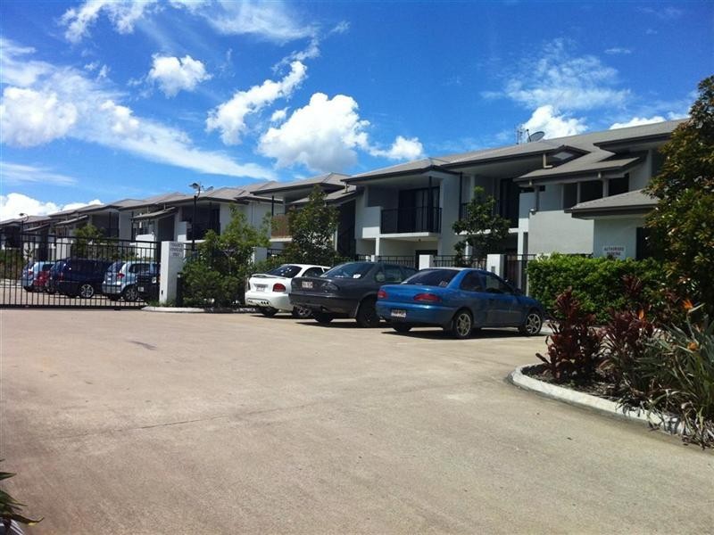 4/70 Main Street, Pialba QLD 4655