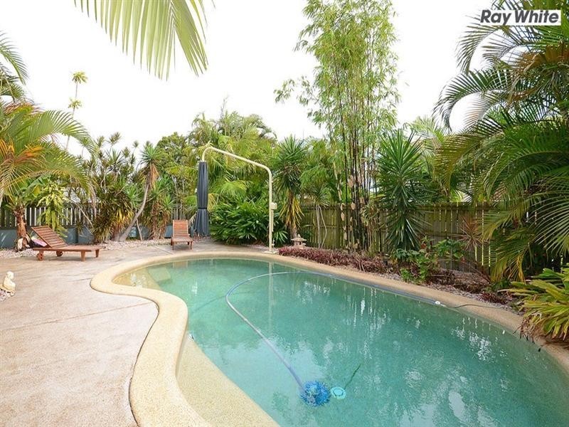 26 Hillcrest Avenue, Hervey Bay QLD 4655