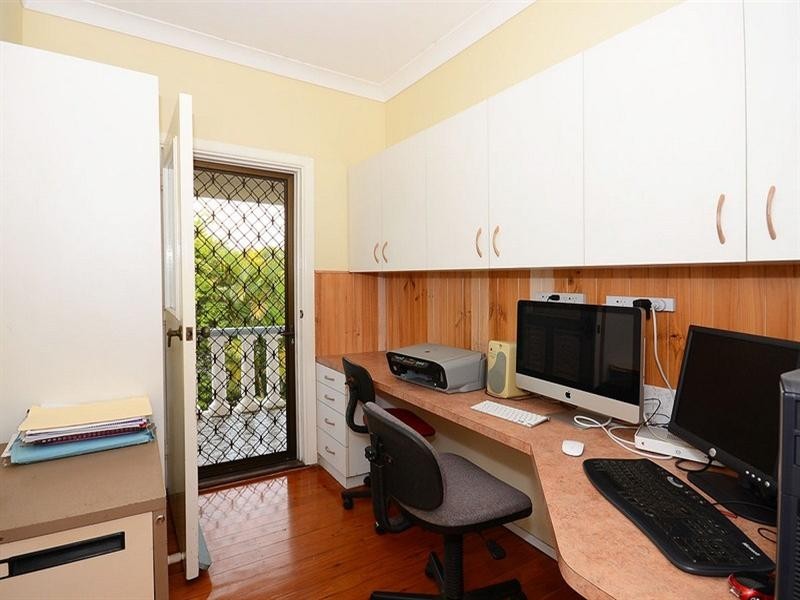 26 Hillcrest Avenue, Hervey Bay QLD 4655