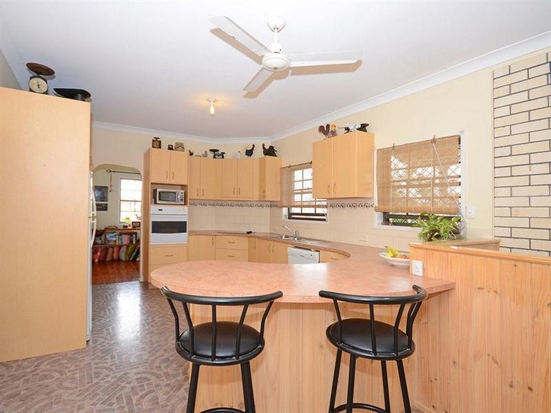 26 Hillcrest Avenue, Hervey Bay QLD 4655