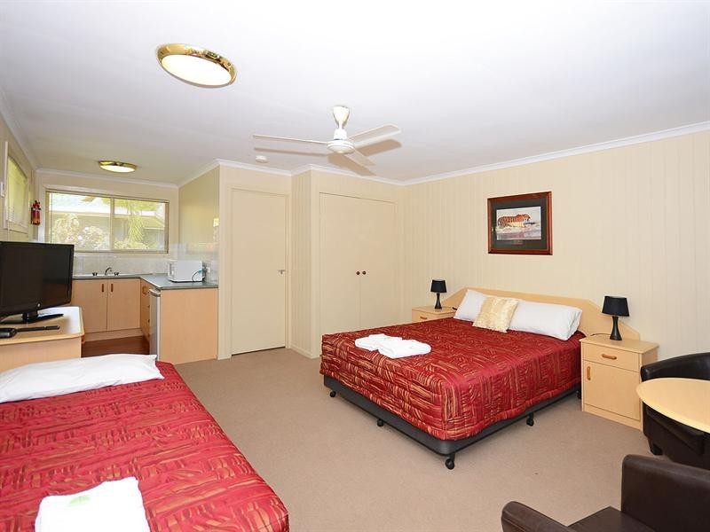 Villa 3/1 Shell Street, Urangan QLD 4655