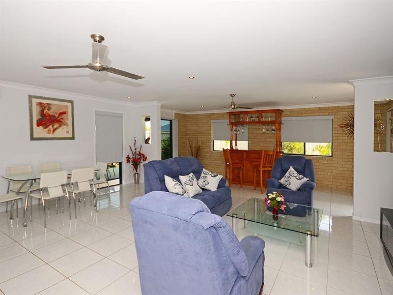 6 Seaway Parade, Toogoom QLD 4655