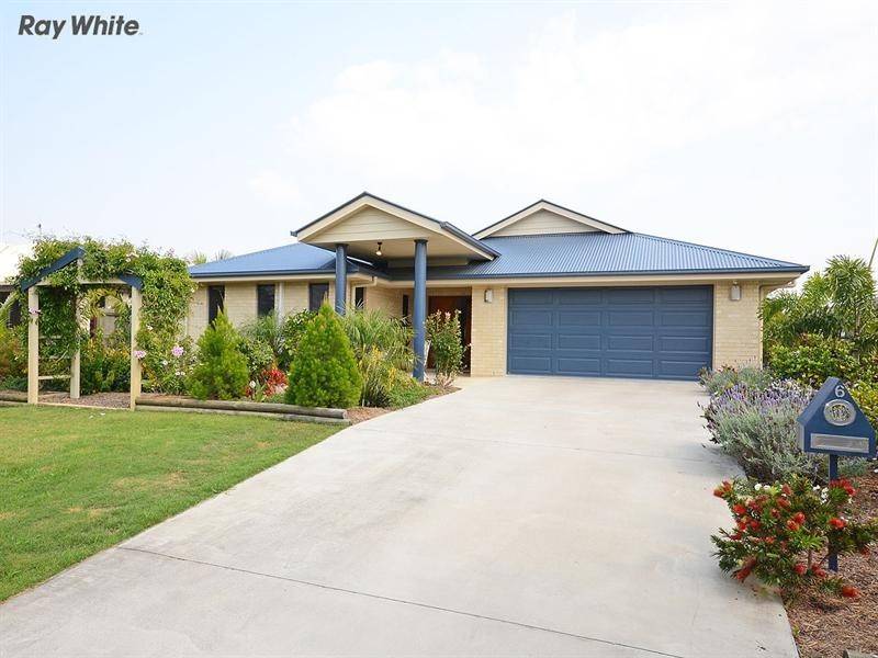 6 Seaway Parade, Toogoom QLD 4655