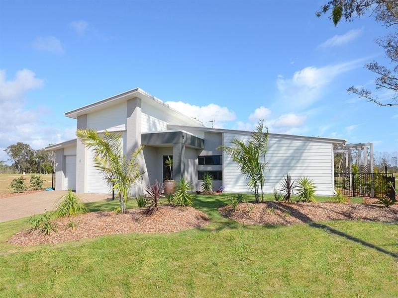6 Cockle Court, Burrum Heads QLD 4659