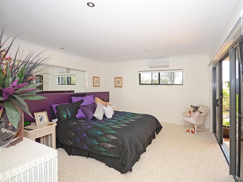 6 Cockle Court, Burrum Heads QLD 4659