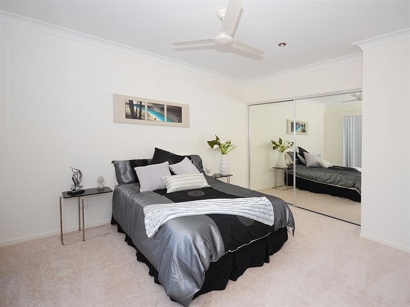 6 Cockle Court, Burrum Heads QLD 4659
