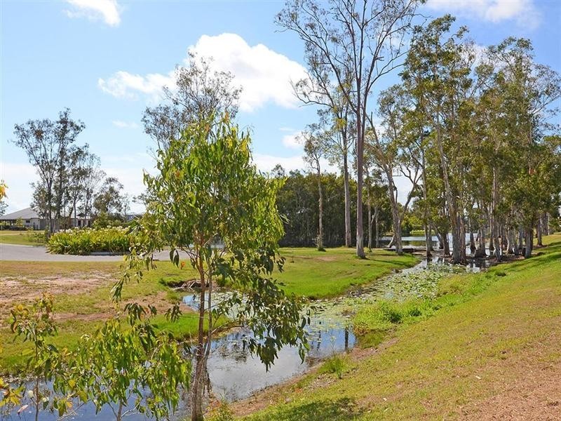 6 Cockle Court, Burrum Heads QLD 4659