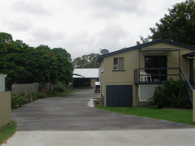 2/17 Truro Street, Urangan QLD 4655