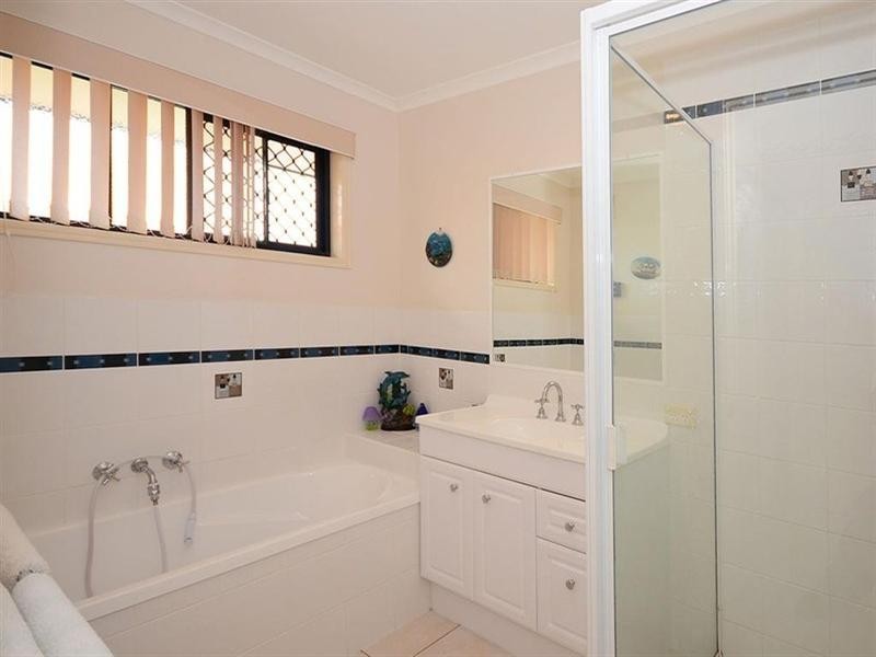 21 GUNSYND Way, Point Vernon QLD 4655