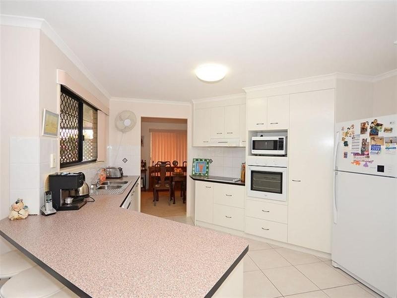 21 GUNSYND Way, Point Vernon QLD 4655