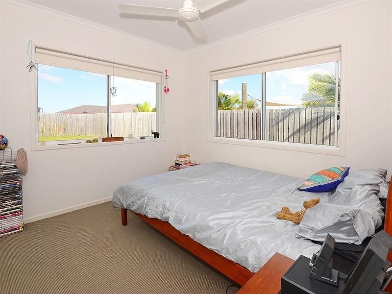 35 Earl St Vincent Circuit, Eli Waters QLD 4655