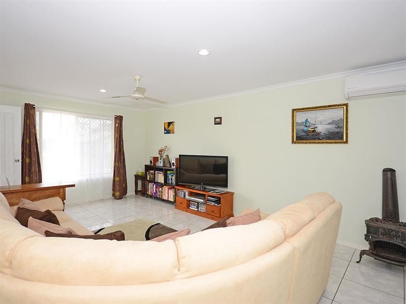 7 Pharlap Court, Point Vernon QLD 4655
