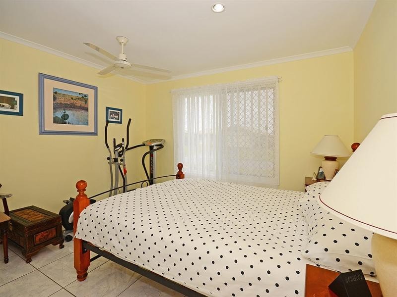 7 Pharlap Court, Point Vernon QLD 4655