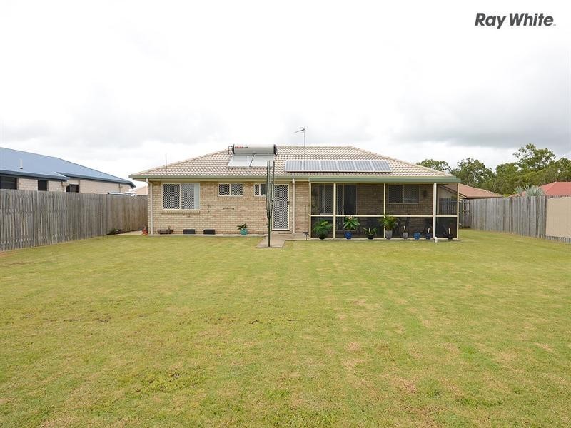 7 Pharlap Court, Point Vernon QLD 4655