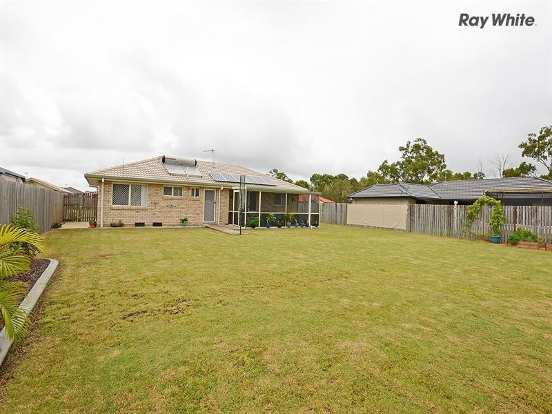 7 Pharlap Court, Point Vernon QLD 4655