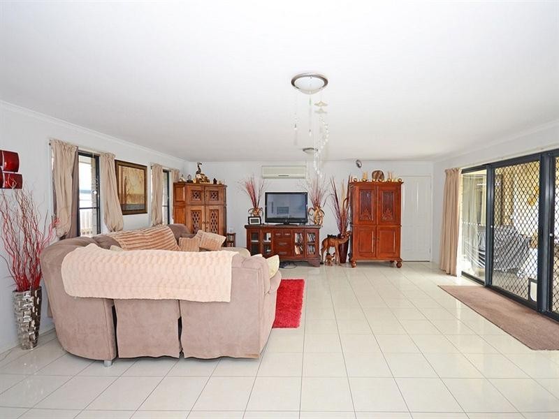 97 Honiton Street, Torquay QLD 4655