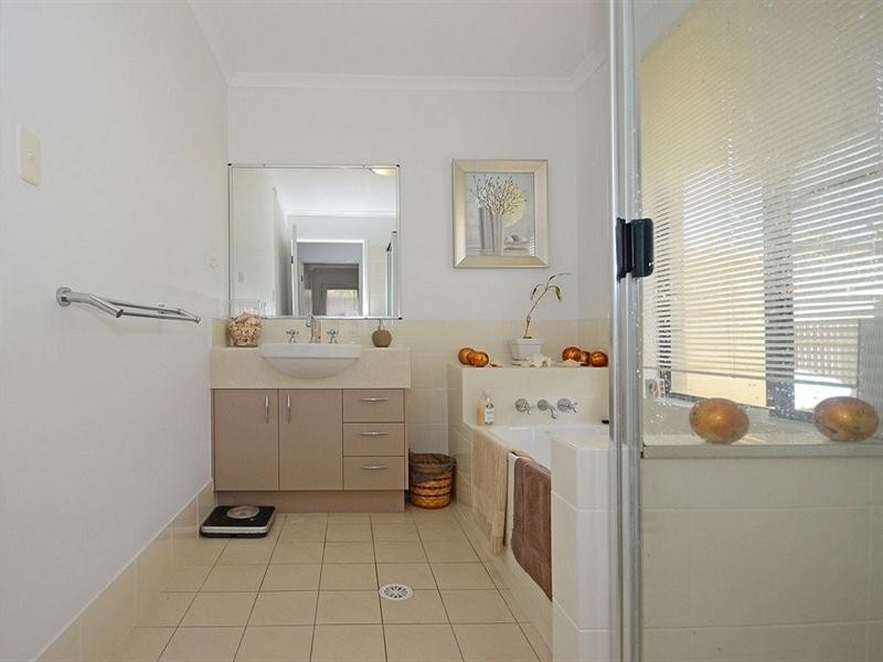 97 Honiton Street, Torquay QLD 4655