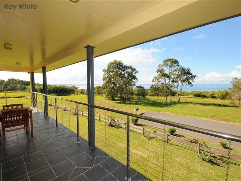 677 Charlton Esplanade, Urangan QLD 4655
