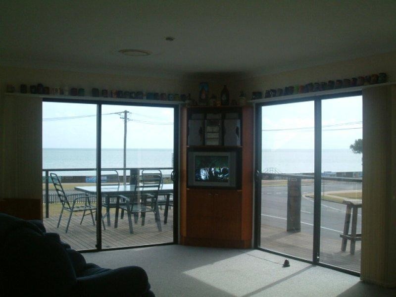 3 Elizabeth Street, Urangan QLD 4655