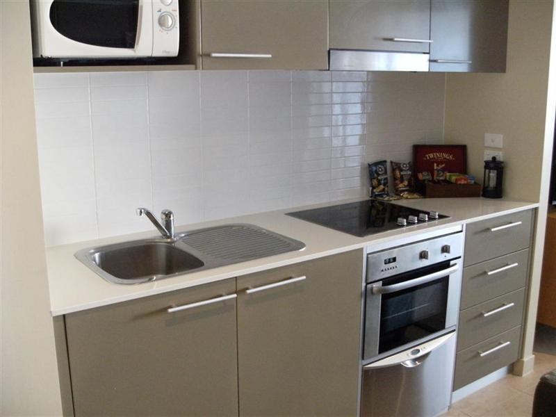 317/569 Charlton Esplanade, Urangan QLD 4655