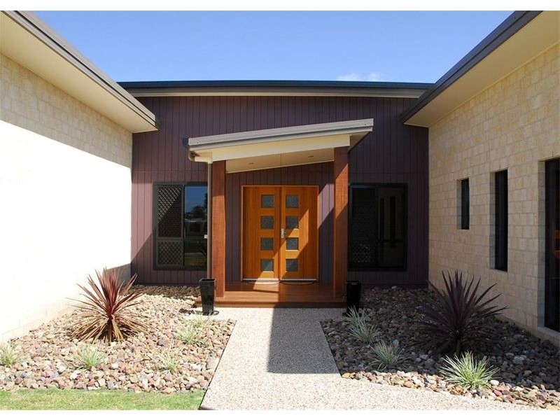 25 Pinehurst Drive, Wondunna QLD 4655