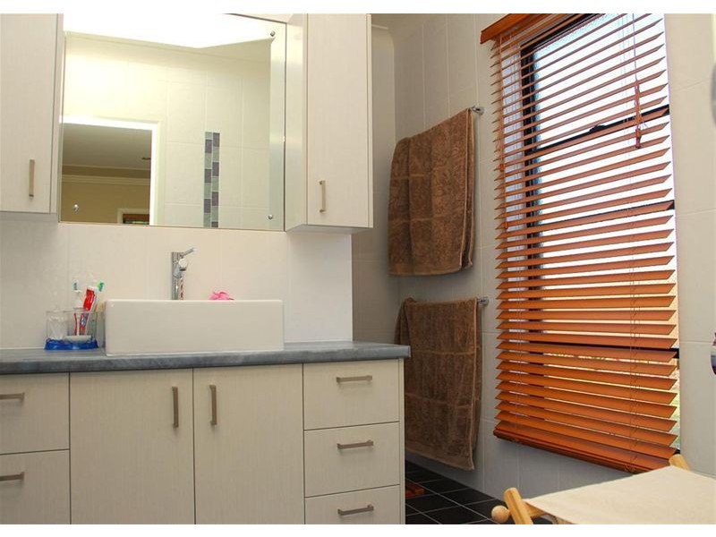 25 Pinehurst Drive, Wondunna QLD 4655