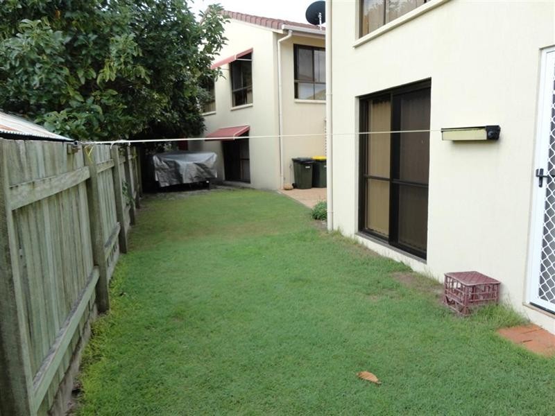 3/208 Cypress, Urangan QLD 4655