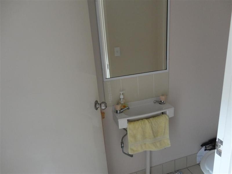 3/208 Cypress, Urangan QLD 4655