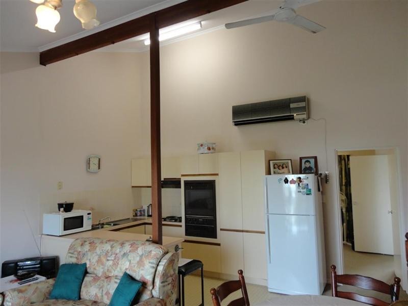 3/208 Cypress, Urangan QLD 4655