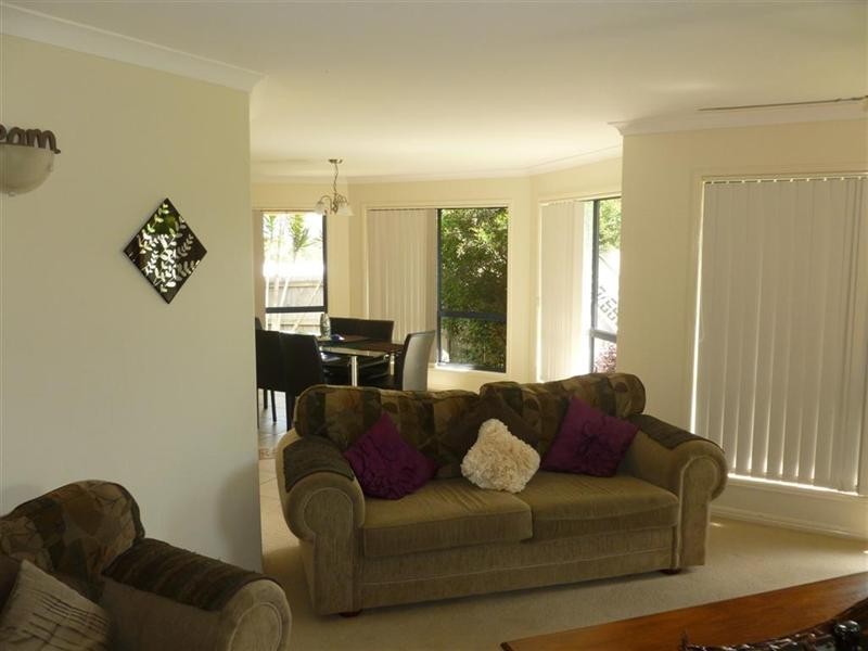 65 Gundesen Drive, Urraween QLD 4655