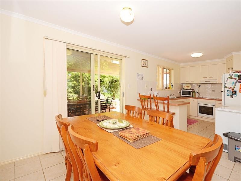 12 Kestrel Court, Eli Waters QLD 4655