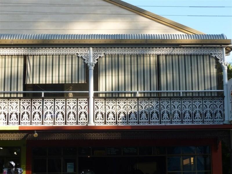 2/446 ESPLANADE, Torquay QLD 4655